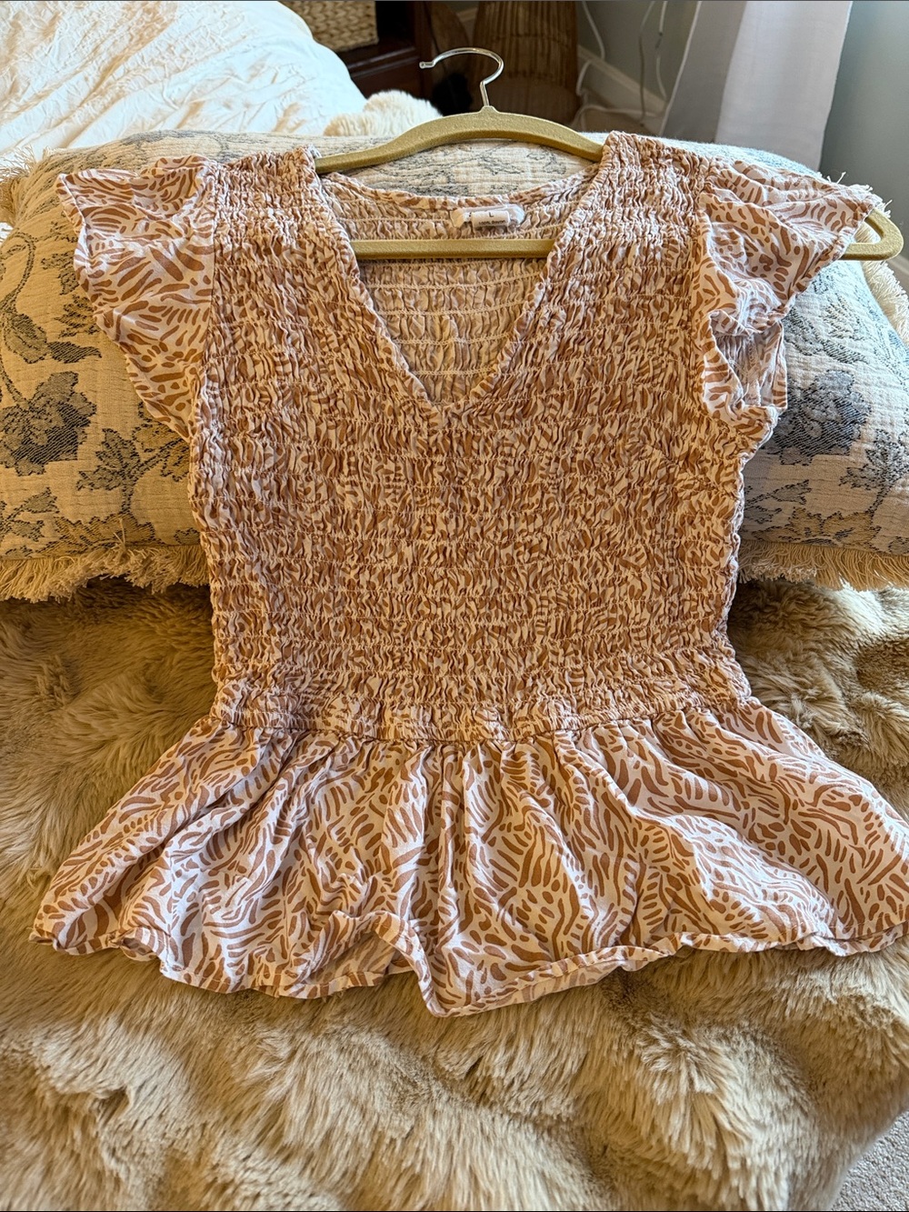 Japna Smocked V-Neck Peplum Top in Blush and Cream Leaf Print